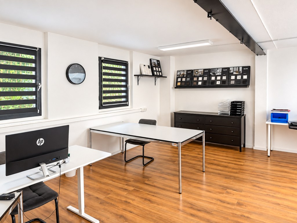 Büro EG