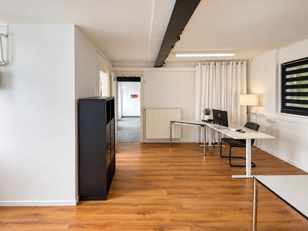 Büro EG